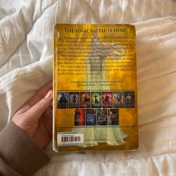 OOP Throne Of Glass Book (Kingdom of Ash) - Picture 3 of 4
